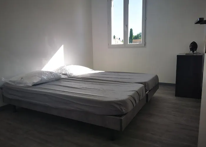 Charmante Maison De Avec Piscine Ferienhaus *